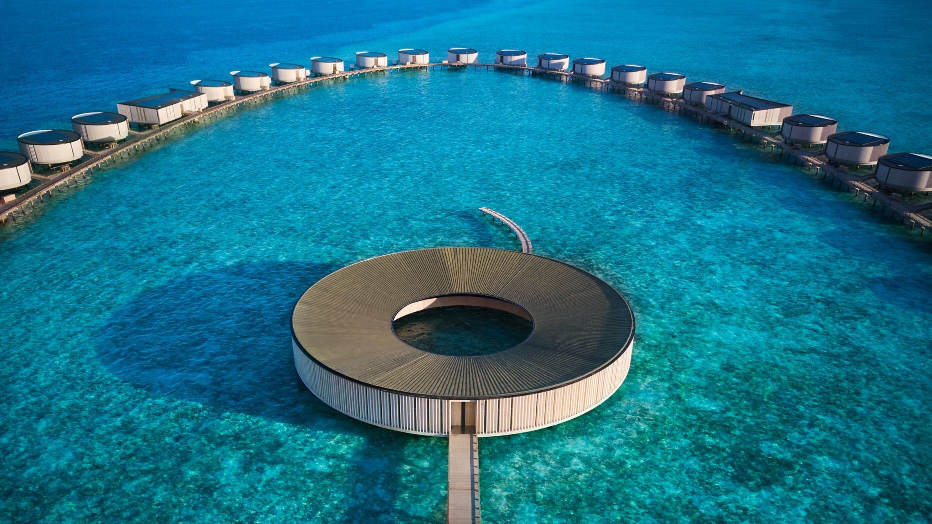 EXPERIENCE THE RITZ CARLTON - Image 2